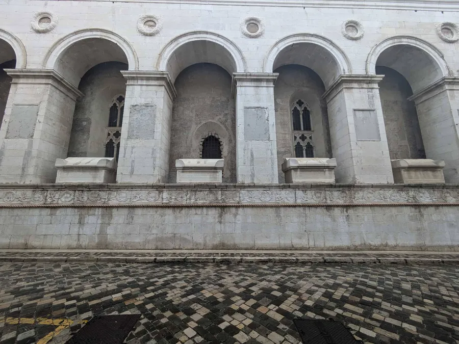 Side galleria of the Tempio Malatestiano